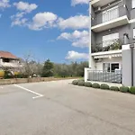 With Parking Space - 22974 Apartment Fažana
